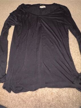 Women’s Cupio Long Sleeve Scoop Neck Top medium